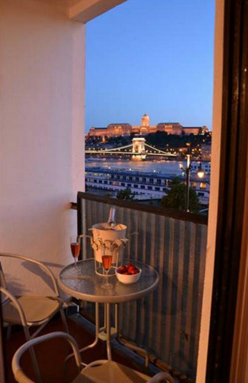Apartment Castle View Budapeste Quarto foto