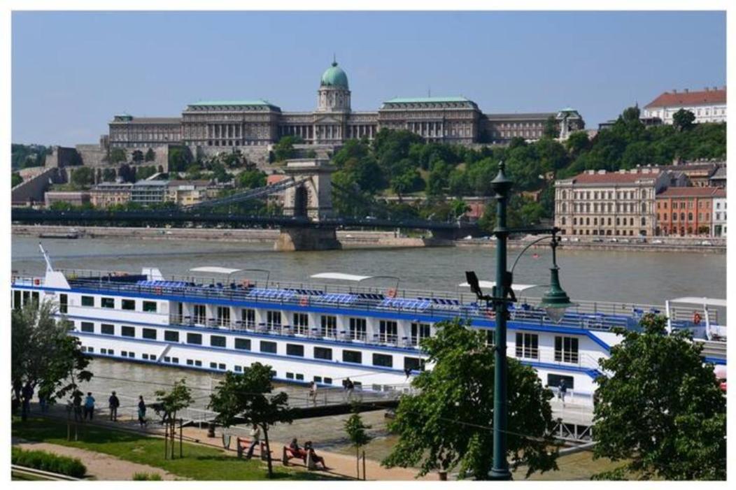 Apartment Castle View Budapeste Exterior foto